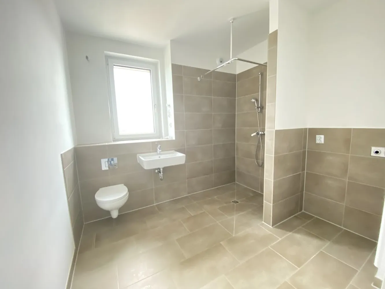 2 Zimmer Wohnung mit 56 m² in Berlin – Bild 6