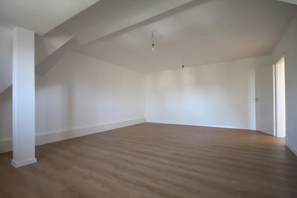 3 Zimmer Wohnung mit 115 m² in Falkensee – Bild 2