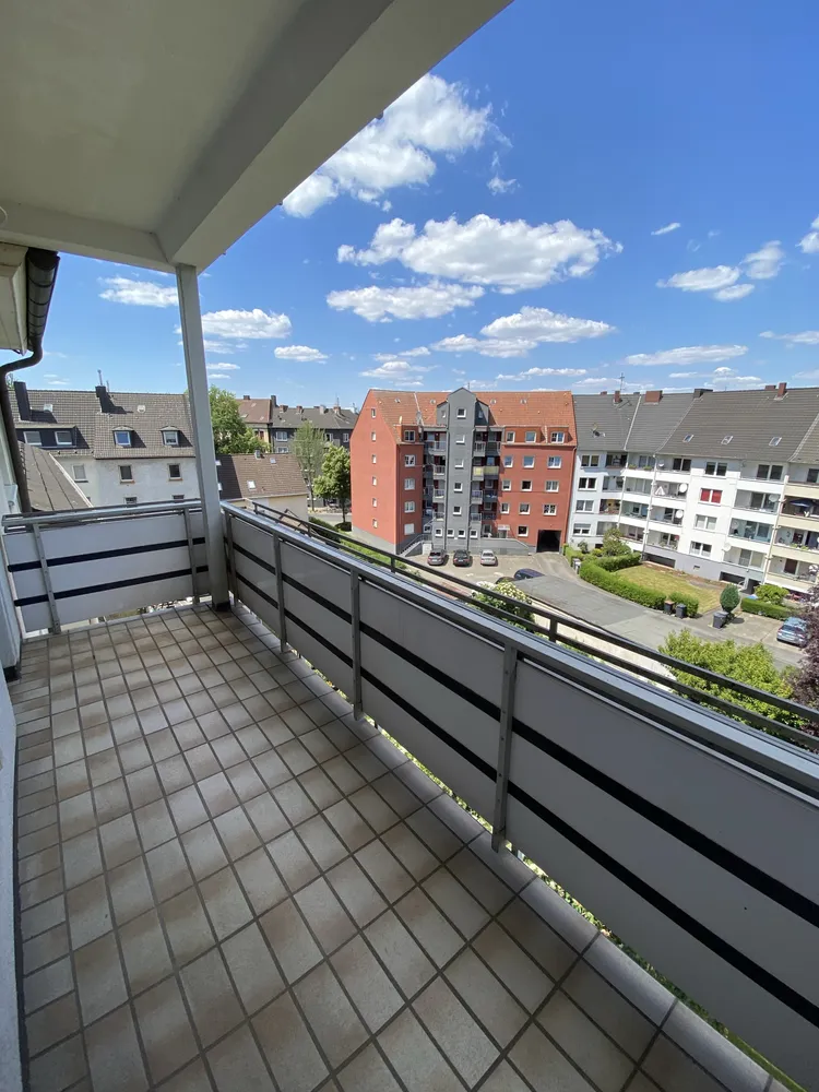 4 Zimmer Wohnung mit 105 m² in Witten – Bild 1