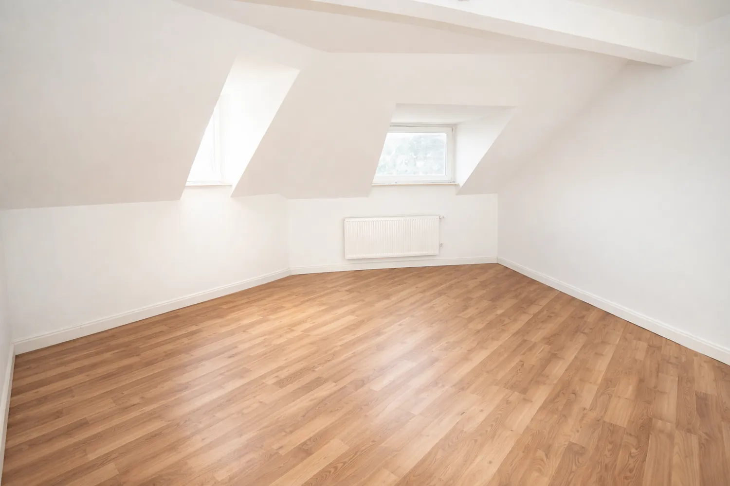 5 Zimmer Wohnung mit 71 m² in Hof – Bild 1