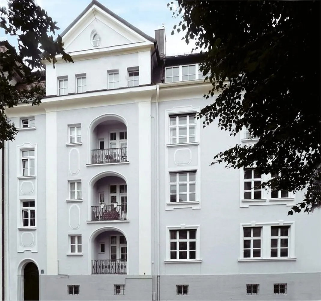 6 Zimmer Wohnung mit 236 m² in München – Bild 1