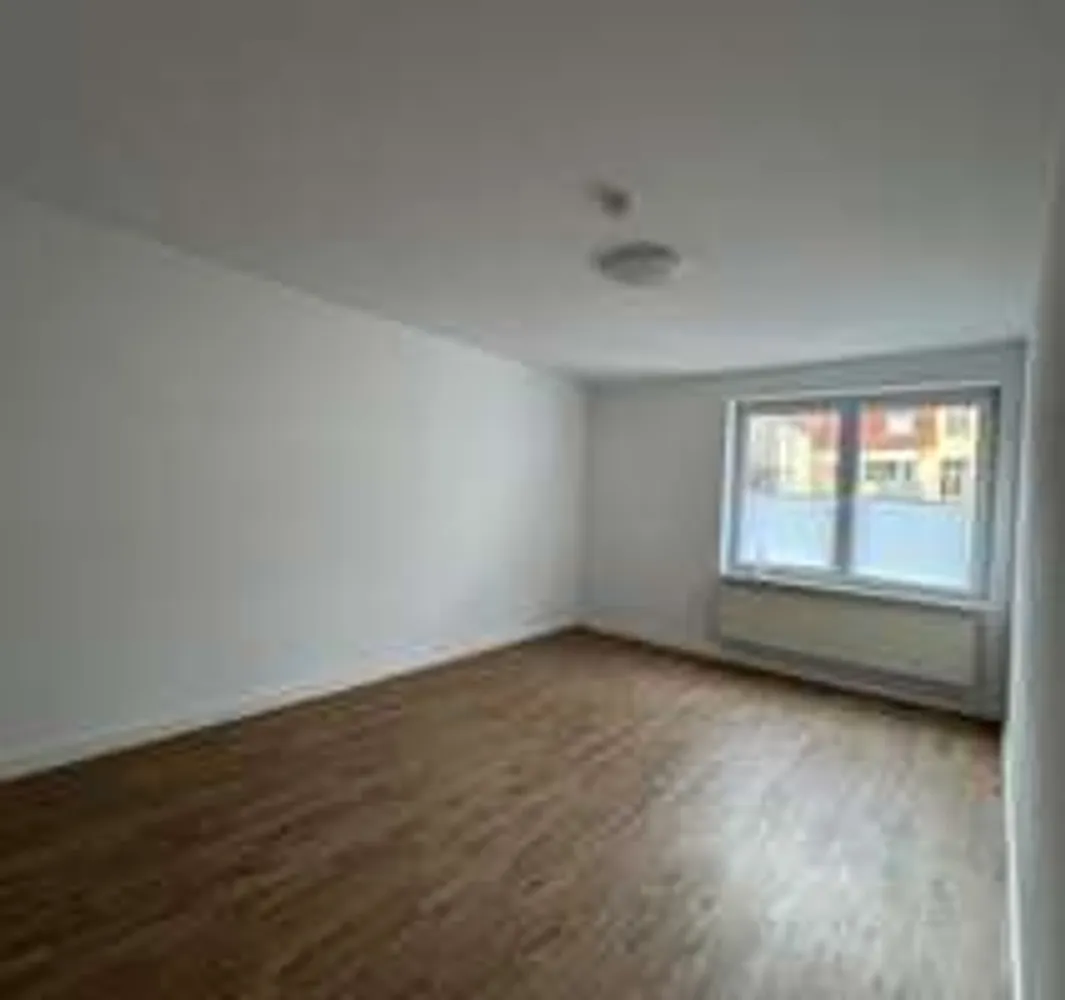 2 Zimmer Wohnung mit 75 m² in Hannover – Bild 4