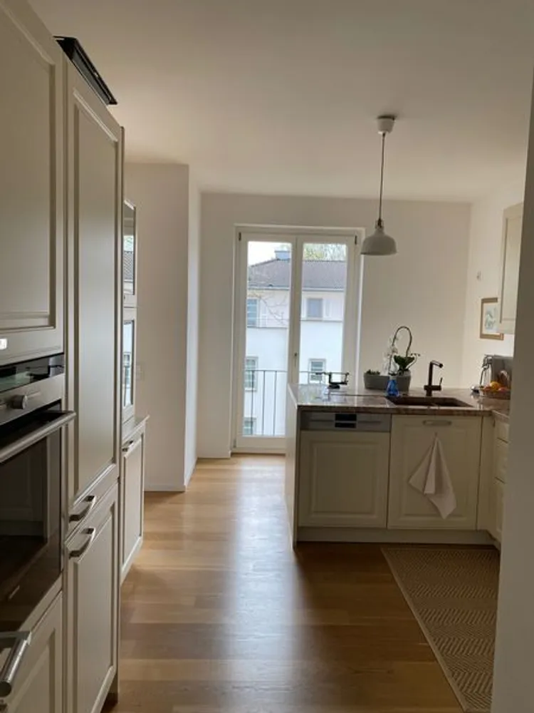 4 Zimmer Wohnung mit 182 m² in Düsseldorf – Bild 10