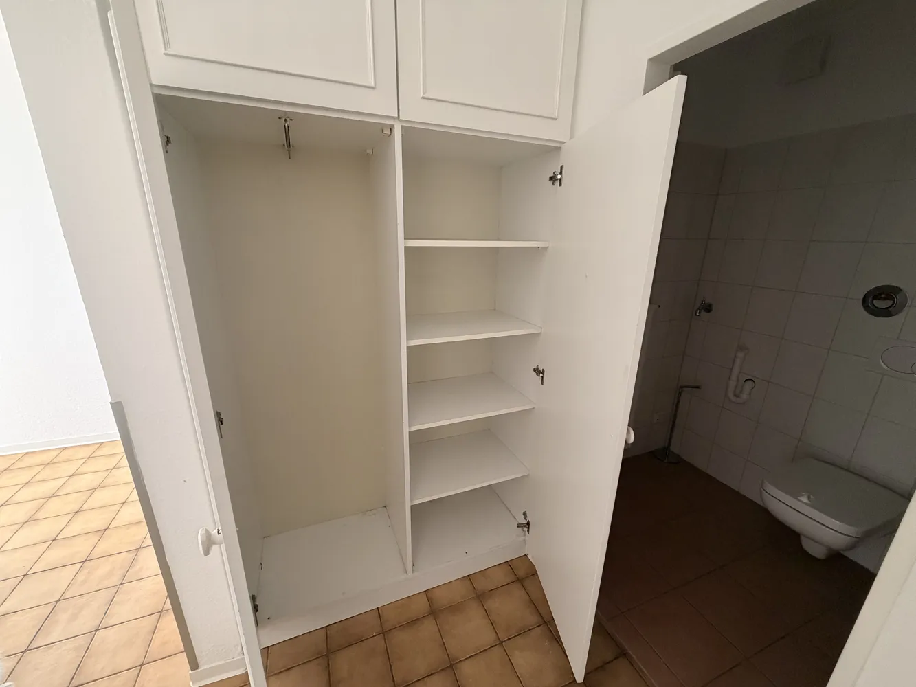 2 Zimmer Wohnung mit 63 m² in Neuss – Bild 4