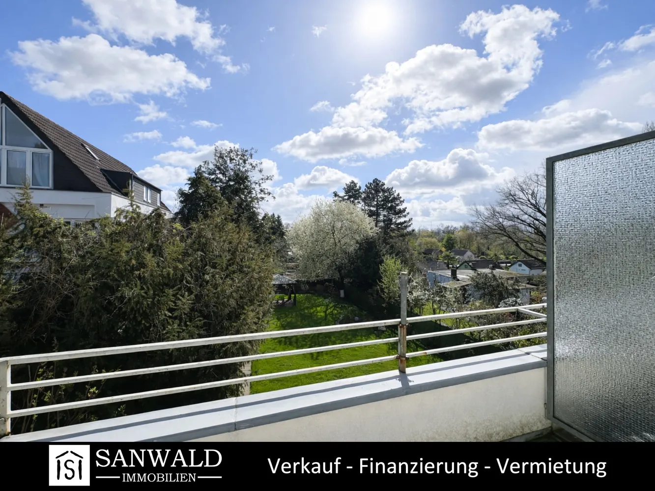 4 Zimmer Wohnung mit 87 m² in Düsseldorf – Bild 1