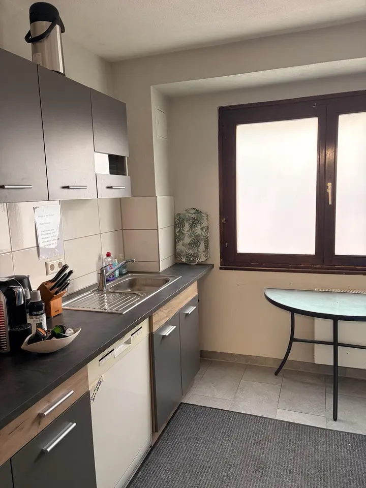 8 Zimmer Wohnung mit 200 m² in Tübingen – Bild 9