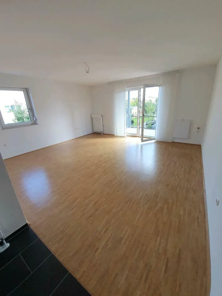 2 Zimmer Wohnung mit 74 m² in Regensburg – Bild 2