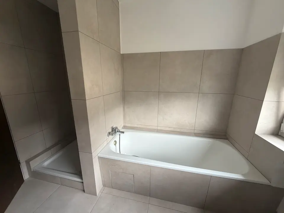 8 Zimmer Wohnung mit 226 m² in Melle – Bild 9