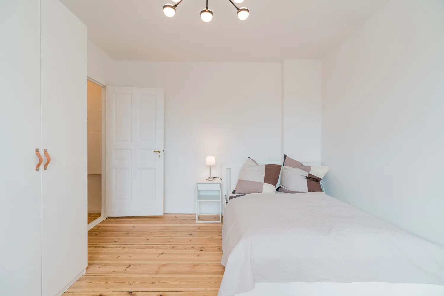 1 Zimmer Wohnung mit 35 m² in Berlin – Bild 6