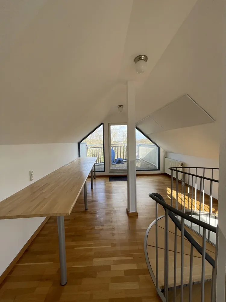 4 Zimmer Wohnung mit 115 m² in Aachen – Bild 2