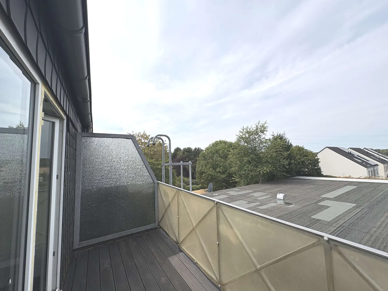 2 Zimmer Wohnung mit 76 m² in Köln – Bild 3