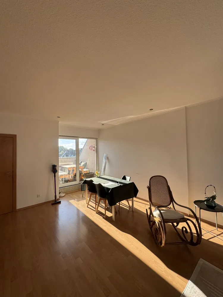 2 Zimmer Wohnung mit 60 m² in Krefeld – Bild 2