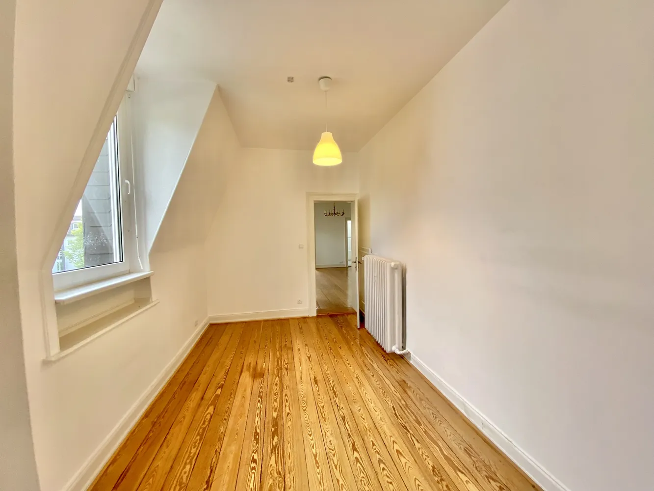 6 Zimmer Wohnung mit 150 m² in Wiesbaden – Bild 9