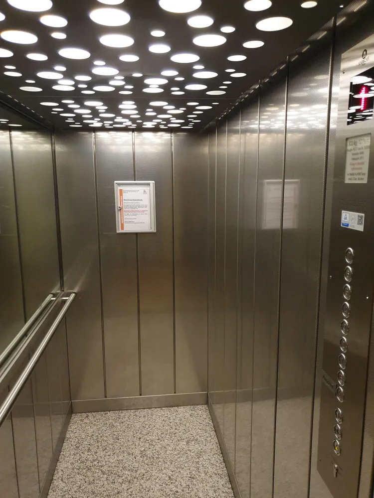 1 Zimmer Wohnung mit 33 m² in Köln – Bild 8