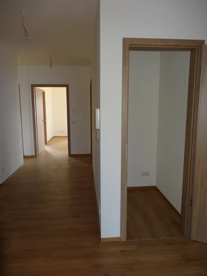 3 Zimmer Wohnung mit 101 m² in Dresden – Bild 7