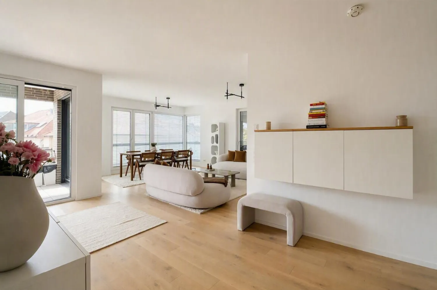 4 Zimmer Wohnung mit 126 m² in Stuttgart – Bild 1