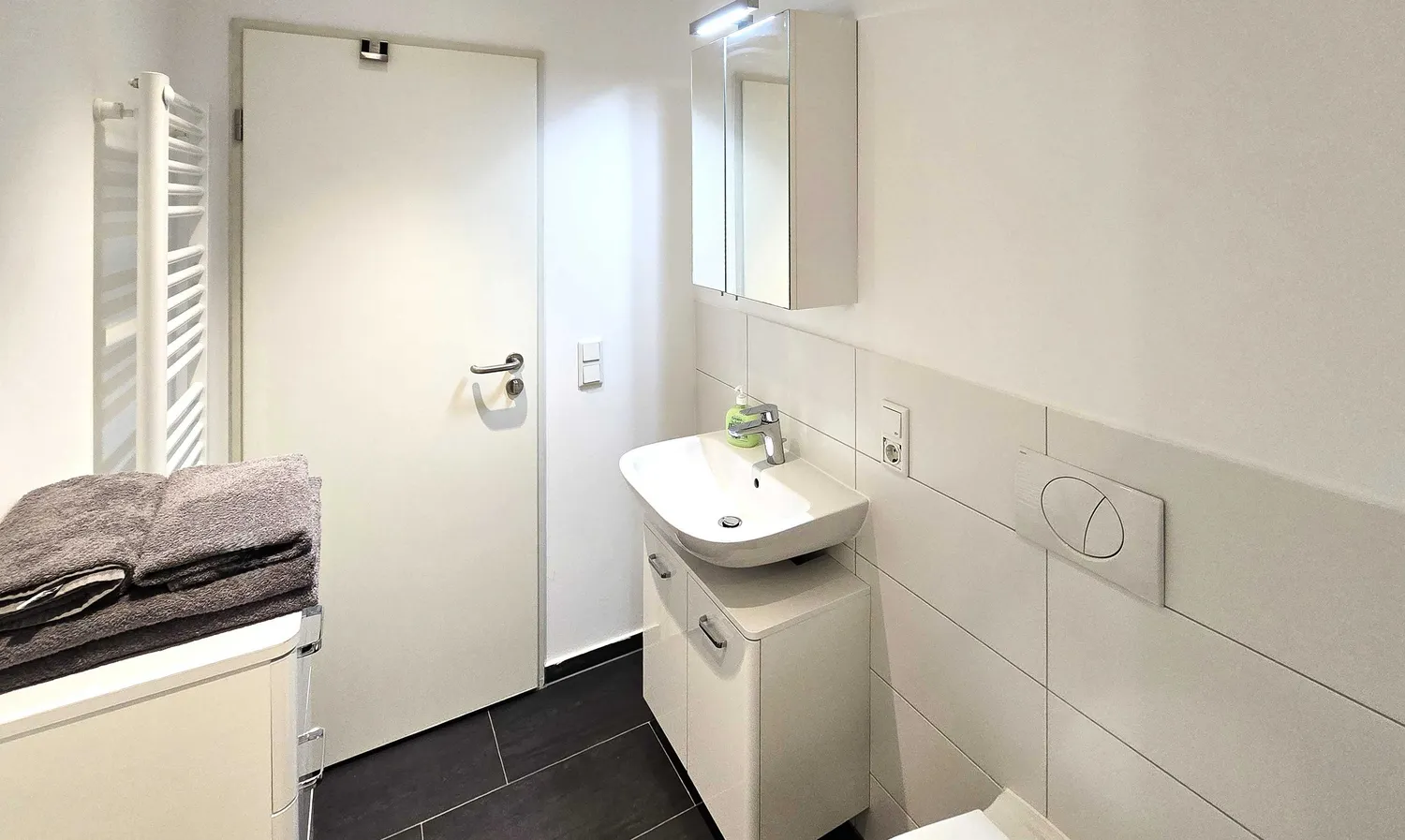 1 Zimmer Wohnung mit 30 m² in Frankfurt am Main – Bild 10