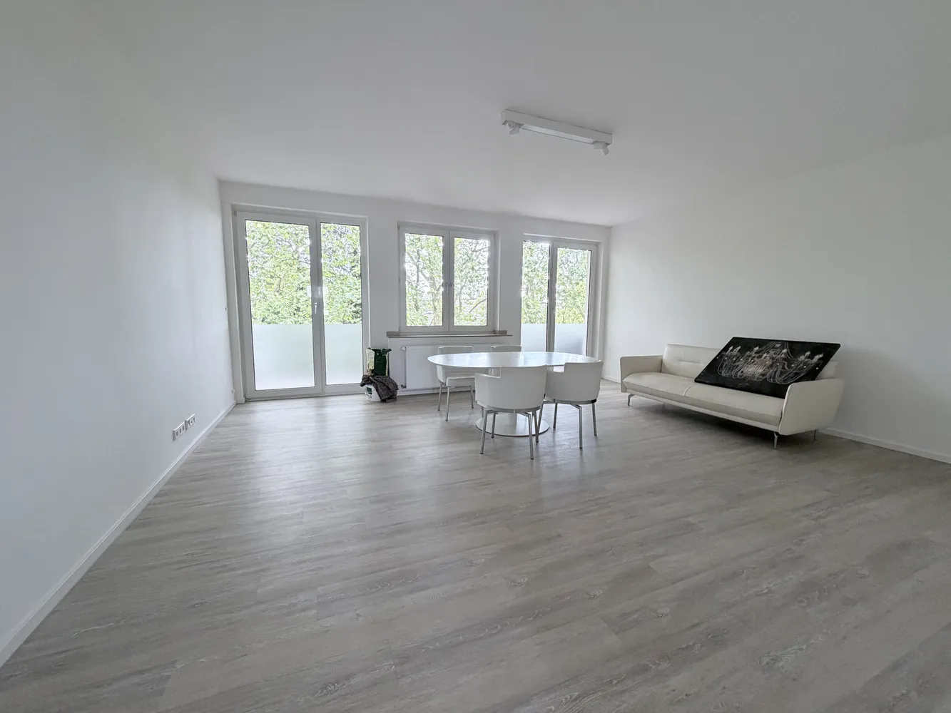 3 Zimmer Wohnung mit 88 m² in Düsseldorf – Bild 1