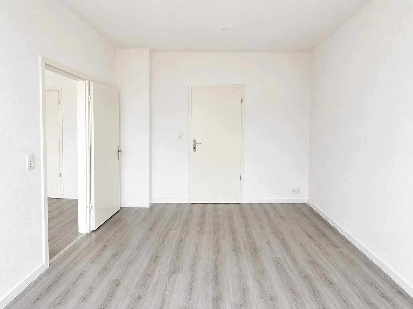 4 Zimmer Wohnung mit 81 m² in Wilhelmshaven – Bild 2