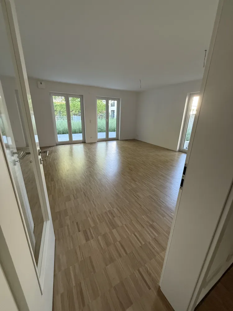 2 Zimmer Wohnung mit 83 m² in München – Bild 6