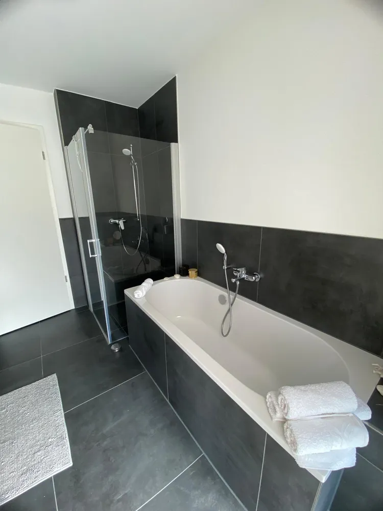 2 Zimmer Wohnung mit 56 m² in Rostock – Bild 2