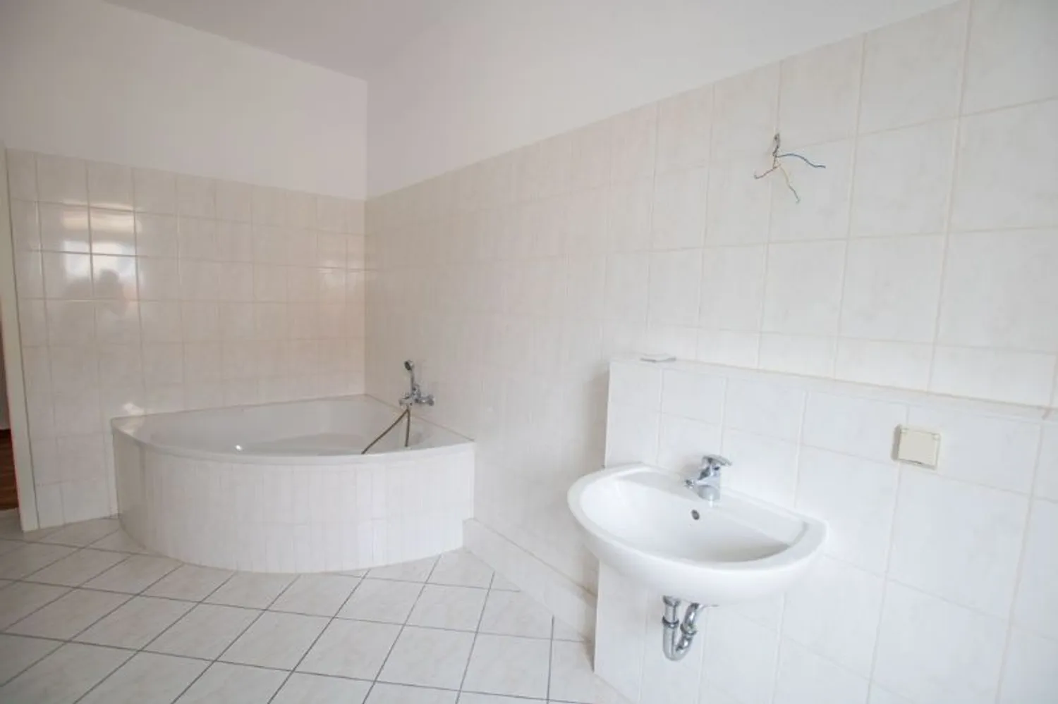 2 Zimmer Wohnung mit 85 m² in Halle (Saale) – Bild 8