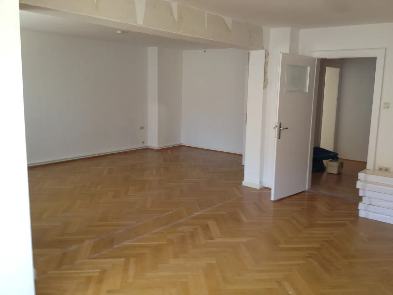 4 Zimmer Wohnung mit 118 m² in Hannover – Bild 1