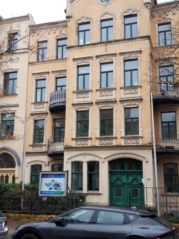 4 Zimmer Wohnung mit 124 m² in Halle (Saale) – Bild 1