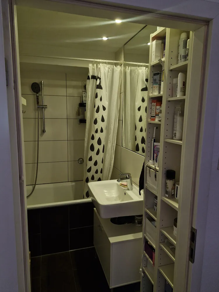 2 Zimmer Wohnung mit 69 m² in Düsseldorf – Bild 2