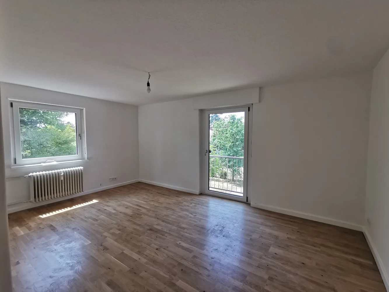 4 Zimmer Wohnung mit 96 m² in Karlsruhe – Bild 1