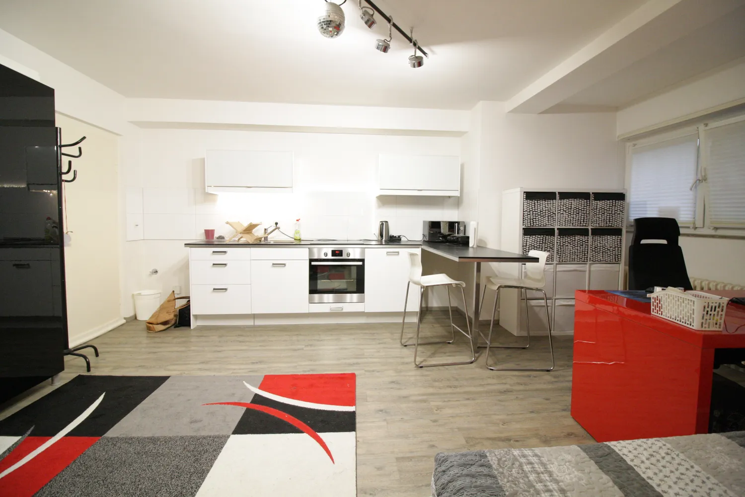 1 Zimmer Wohnung mit 25 m² in Köln – Bild 2