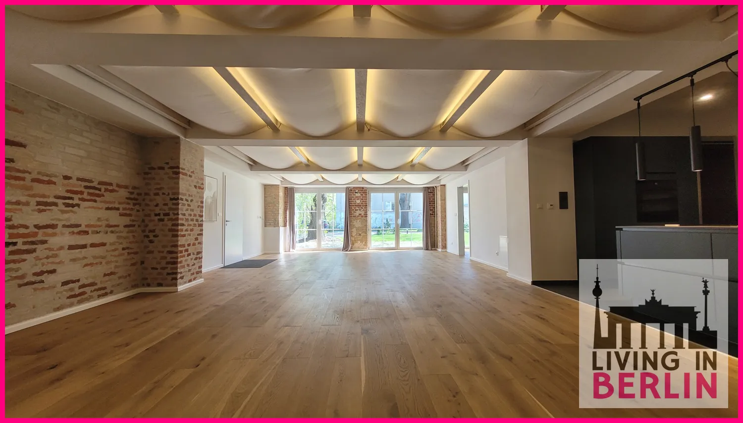 2 Zimmer Wohnung mit 126 m² in Berlin – Bild 1