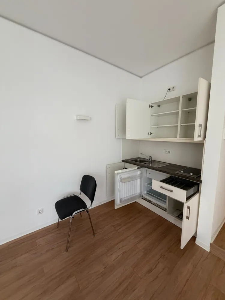 1 Zimmer Wohnung mit 25 m² in Köln – Bild 4
