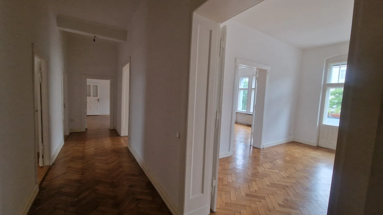 6 Zimmer Wohnung mit 209 m² in Berlin – Bild 5