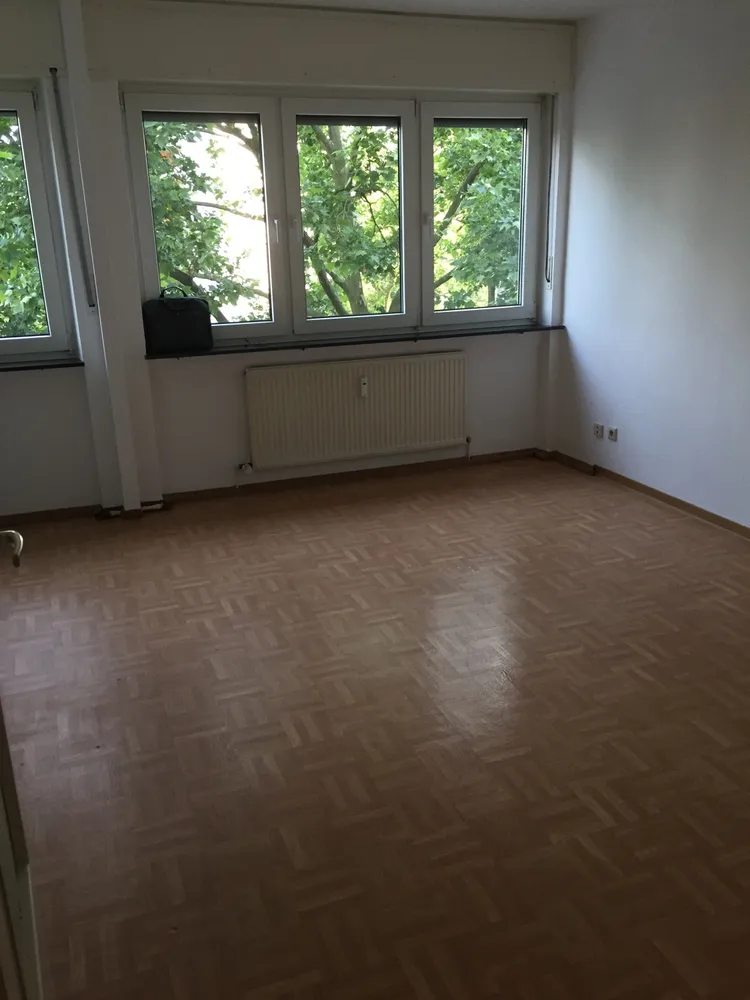 1 Zimmer Wohnung mit 30 m² in Karlsruhe – Bild 2
