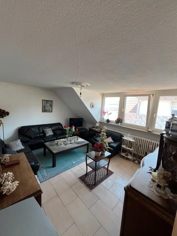 4 Zimmer Wohnung mit 100 m² in Schwetzingen – Bild 1