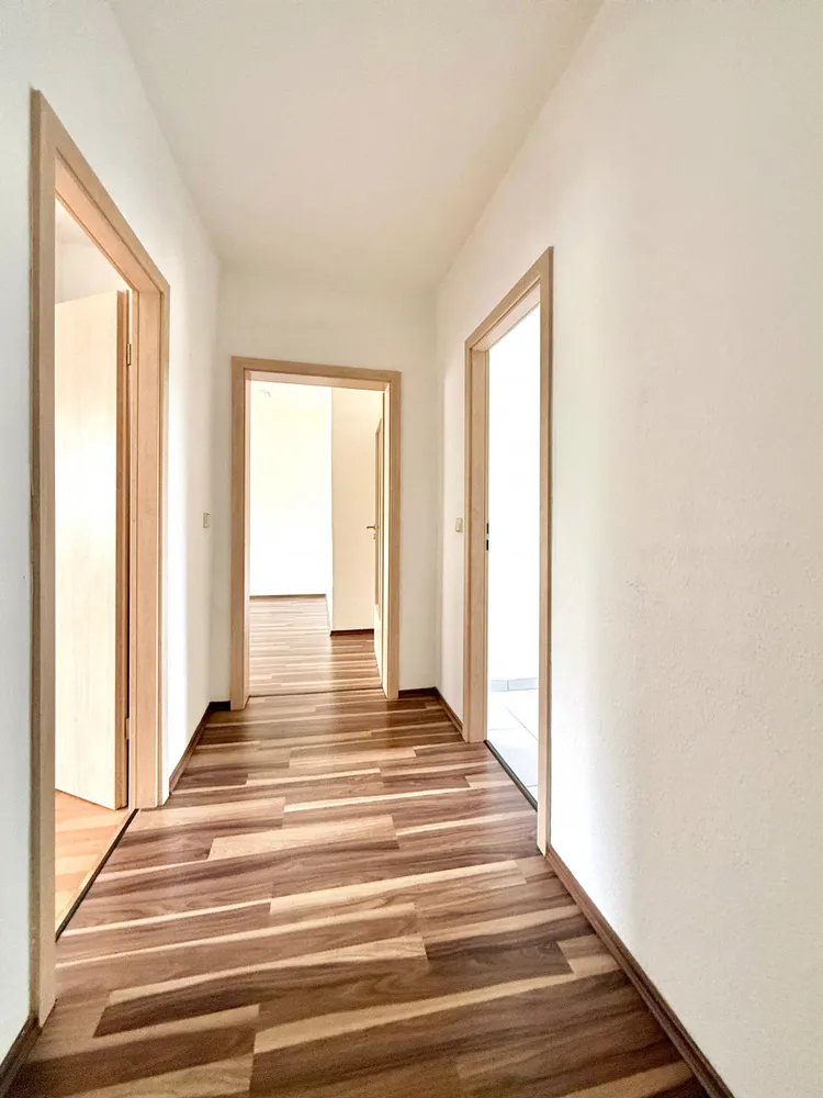 3 Zimmer Wohnung mit 60 m² in Suhl – Bild 3