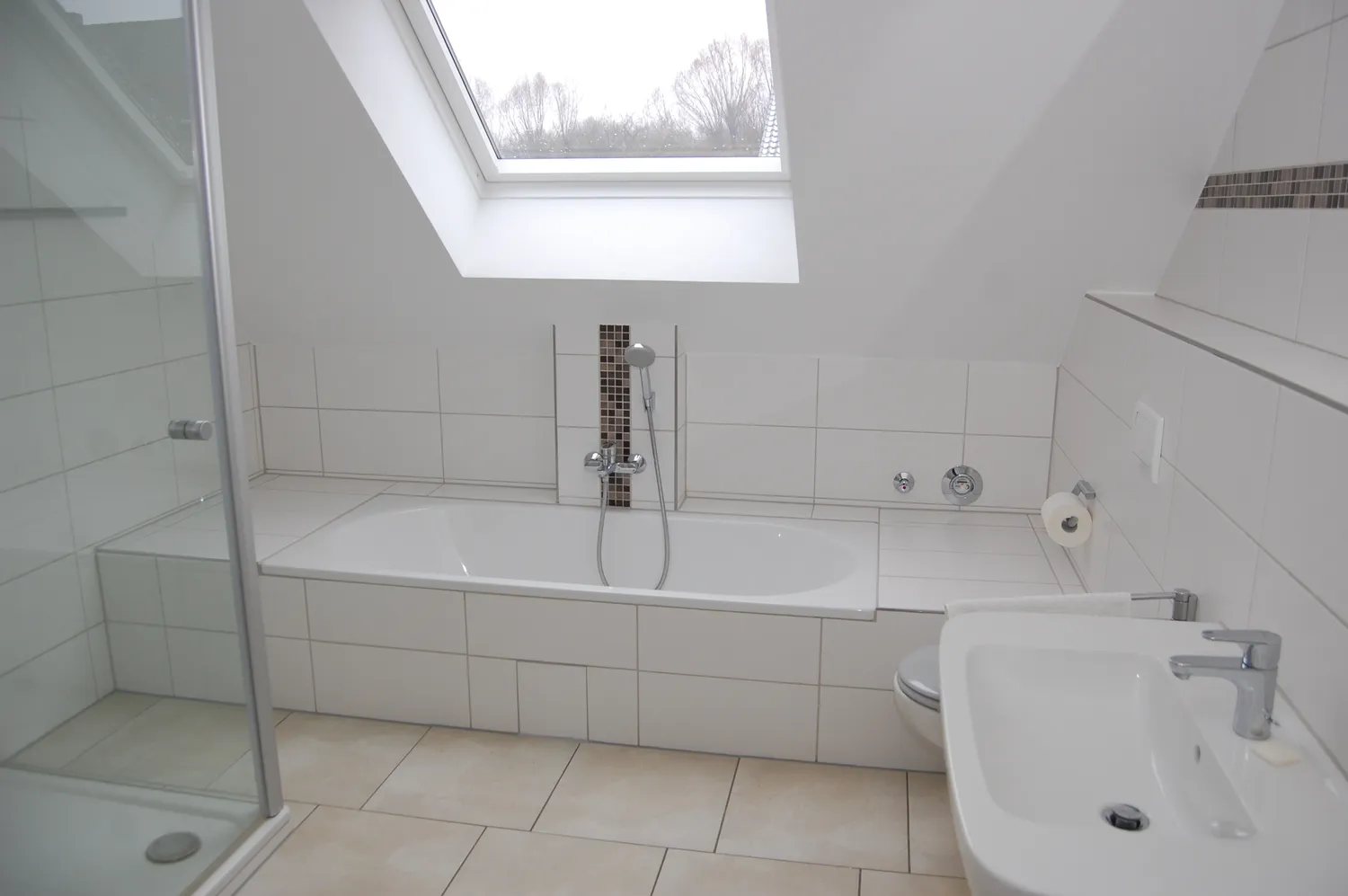 4 Zimmer Wohnung mit 110 m² in Hannover – Bild 8