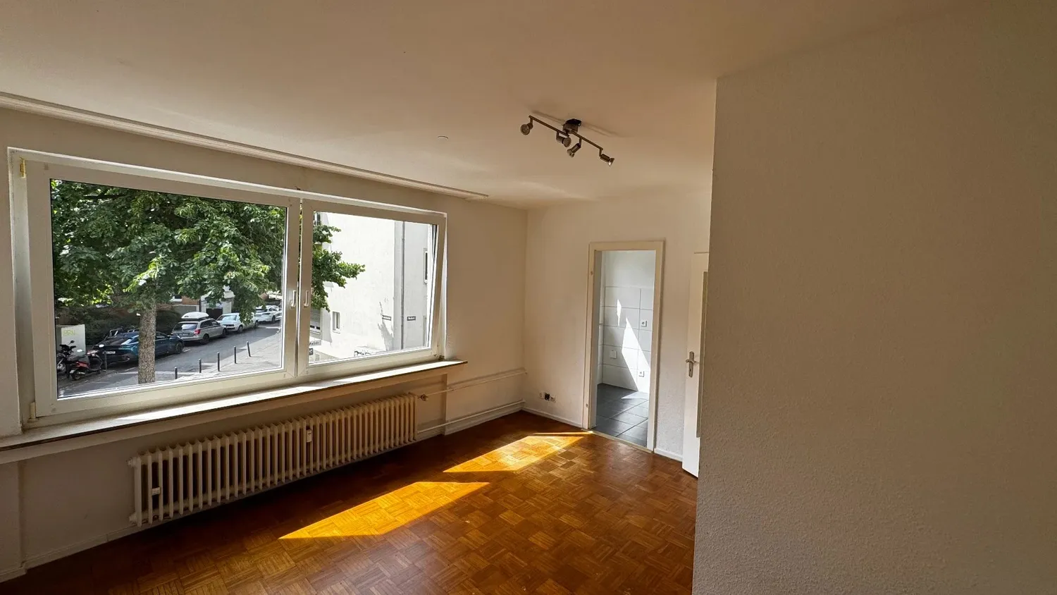 1 Zimmer Wohnung mit 25 m² in Köln – Bild 6