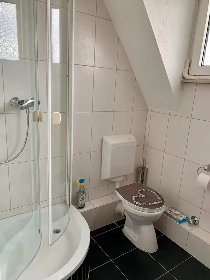 2 Zimmer Wohnung mit 81 m² in Oberhausen – Bild 9
