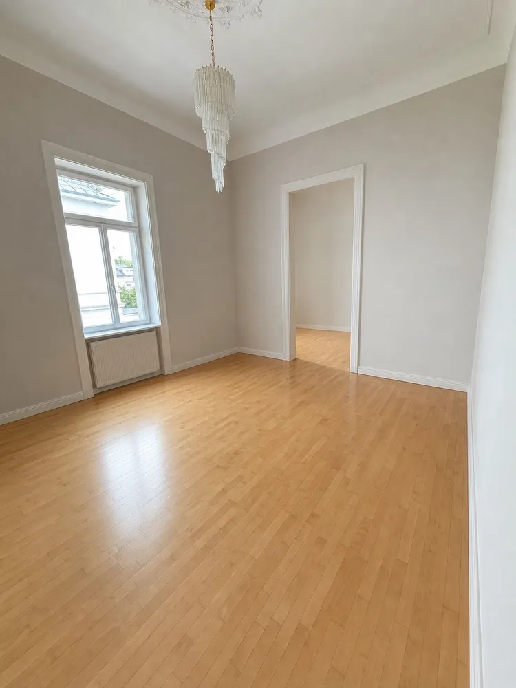 6 Zimmer Wohnung mit 200 m² in Wiesbaden – Bild 5