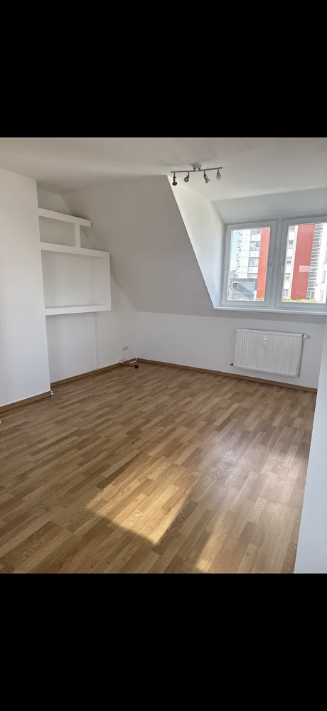 2 Zimmer Wohnung mit 60 m² in Wiesbaden – Bild 2