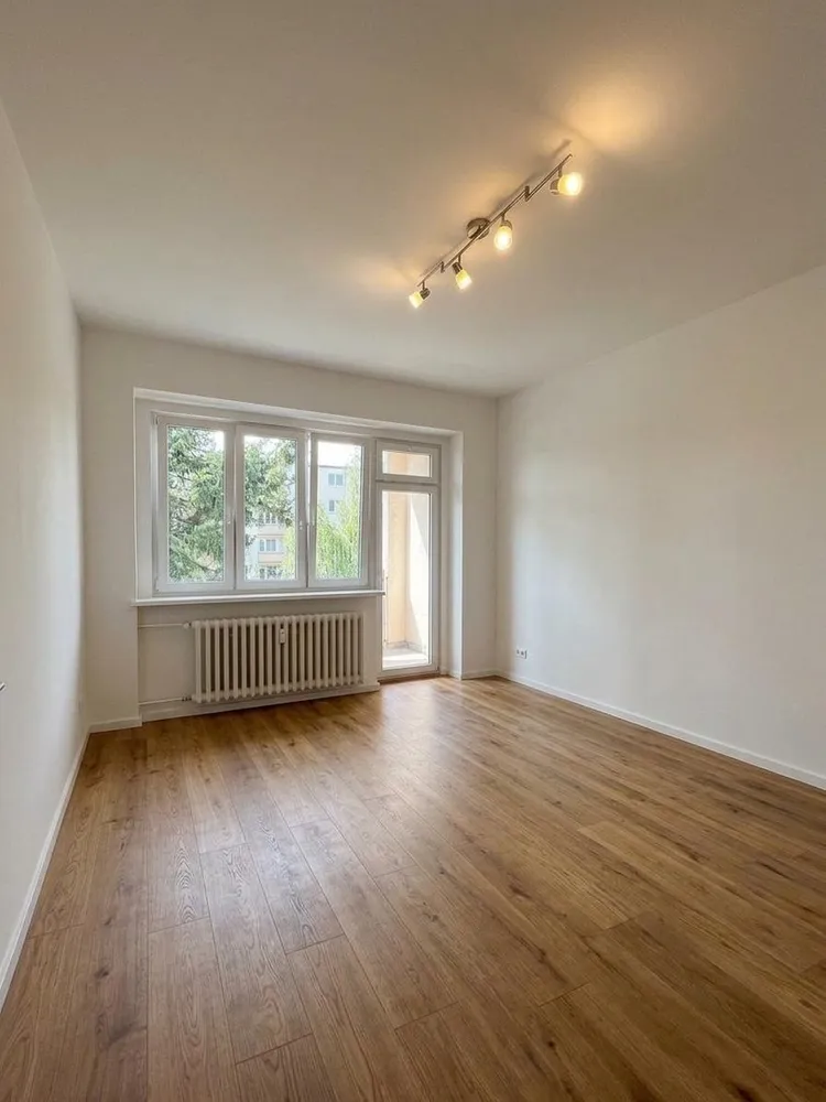2 Zimmer Wohnung mit 56 m² in Berlin – Bild 1