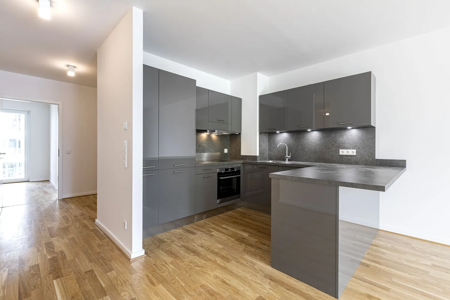 4 Zimmer Wohnung mit 89 m² in Dresden – Bild 1