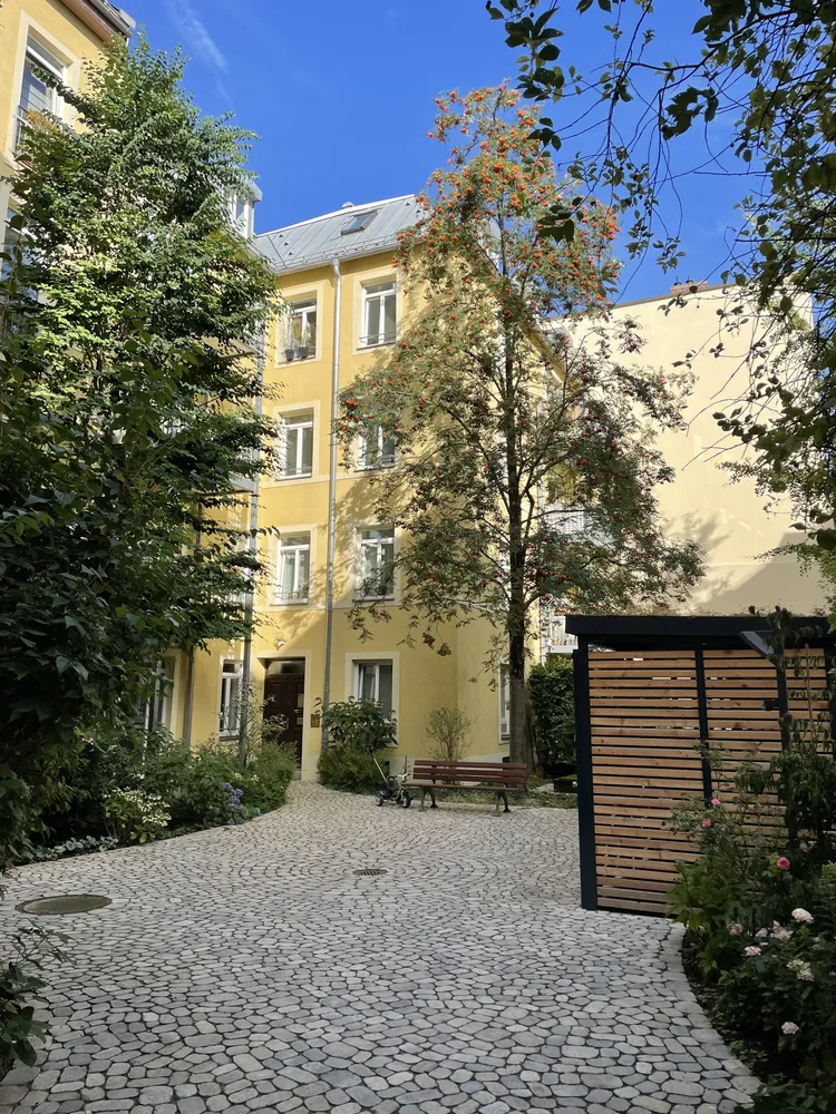 3 Zimmer Wohnung mit 65 m² in München – Bild 3