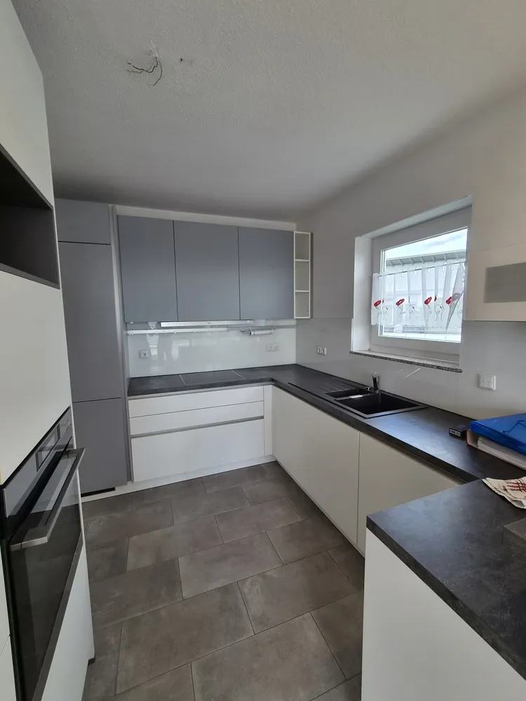 3 Zimmer Wohnung mit 87 m² in Wiesbaden – Bild 2
