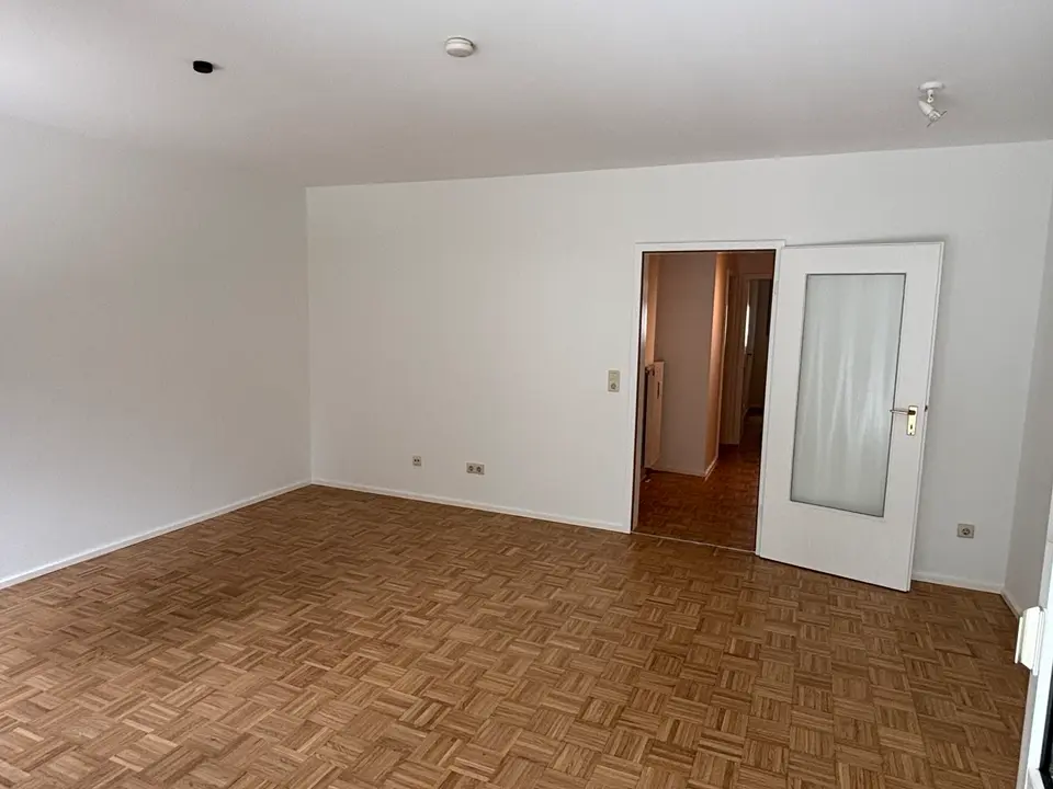2 Zimmer Wohnung mit 64 m² in Regensburg – Bild 2
