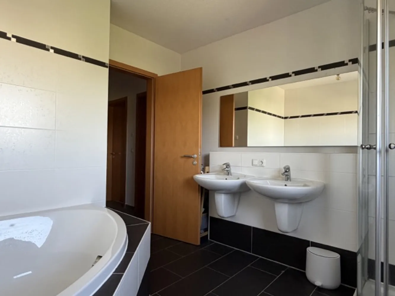 3 Zimmer Wohnung mit 100 m² in Frankfurt am Main – Bild 8