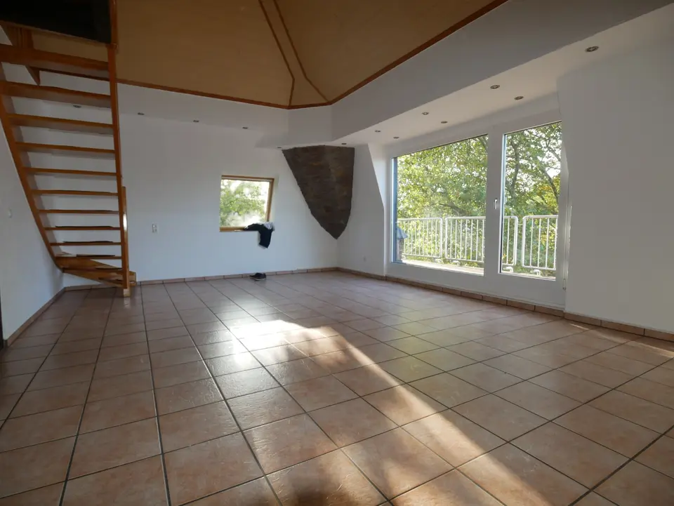 5 Zimmer Wohnung mit 135 m² in Essen – Bild 1