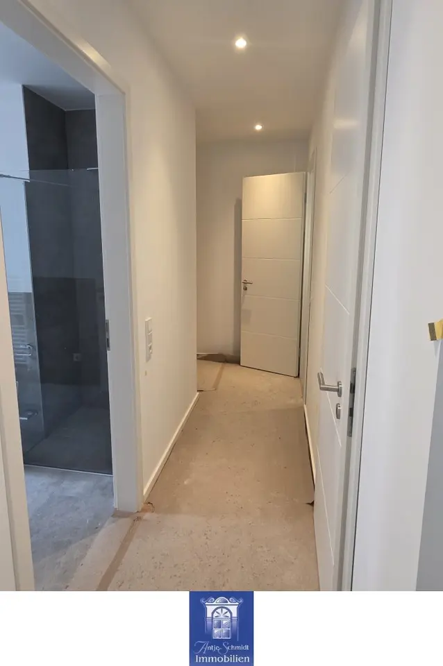 4 Zimmer Wohnung mit 107 m² in Dresden – Bild 1